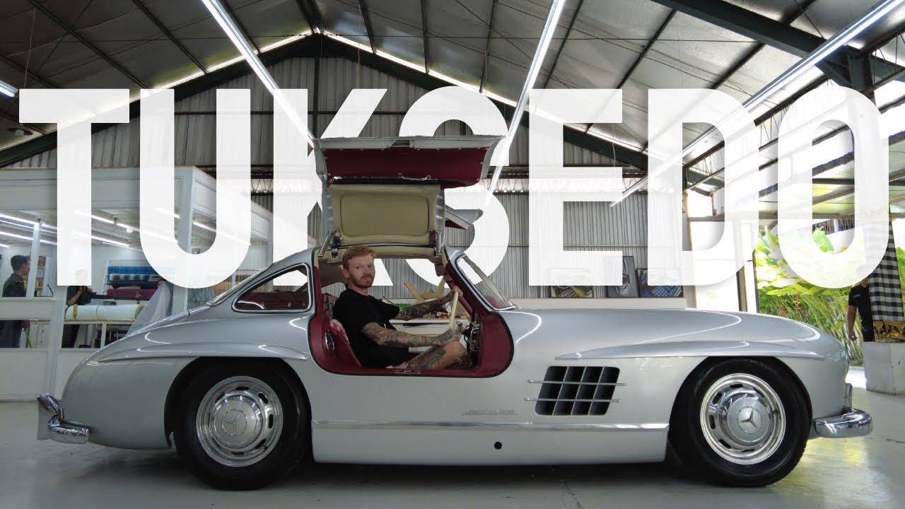 Retro sports cars in Bali | Tuksedo Studio