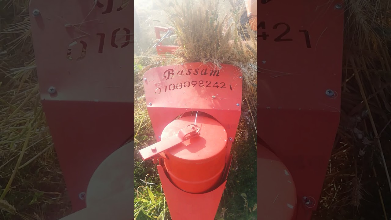 جهاز حصاد القمح ٠١٠٠٠٩٨٢٤٢١ م بسام سمير