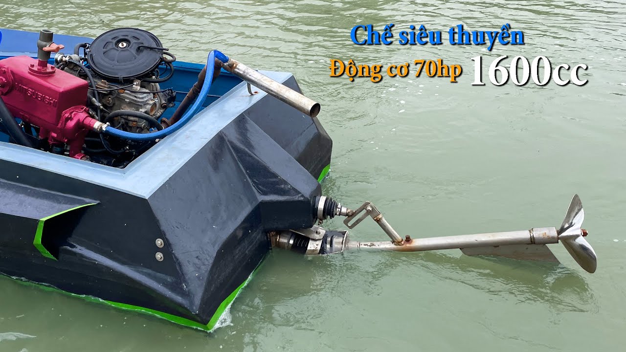 Homemade speedboat using 1600cc scrap engine