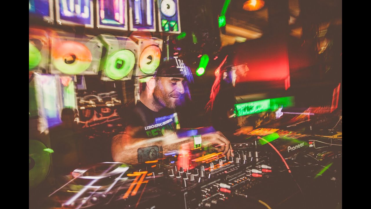 Future Raggadubstep Rootstep Anthems Mix by DJ Rastacore 2012 - Reggae Dubstep