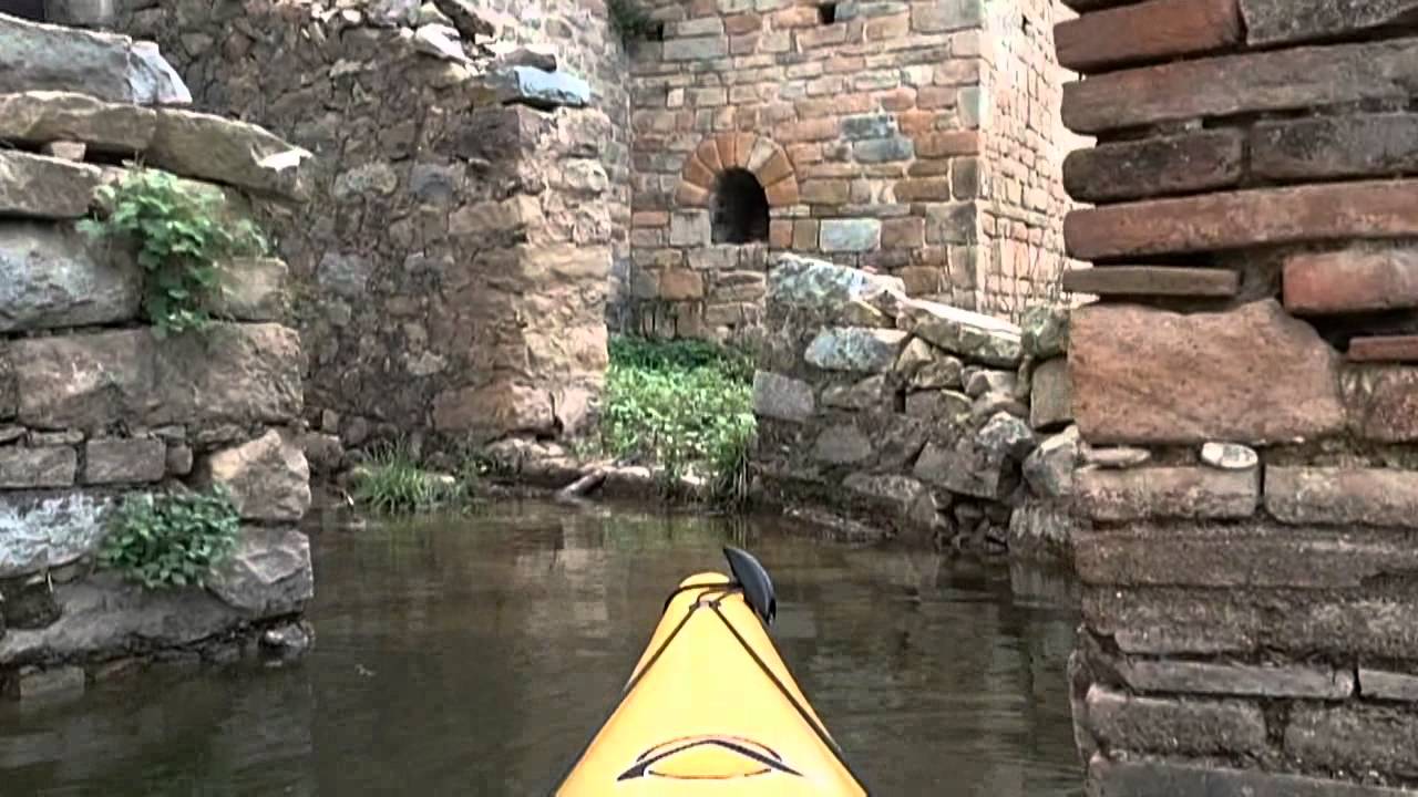 Sant Martí de Querós i el Castell de l'Illa