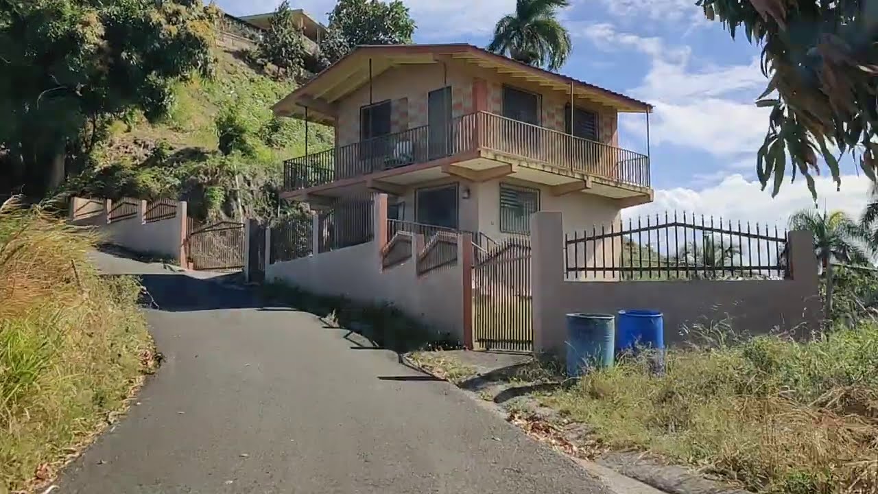 En busca de las Casas Domos en Aguada, P.R..