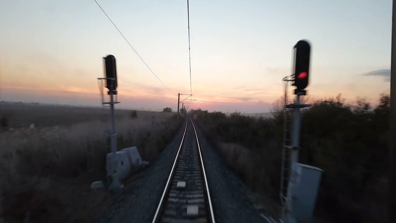 Trakya Demiryolu / Alpullu-Lüleburgaz arası yolculuk. Muhteşem gün batımı manzarası. Full HD.