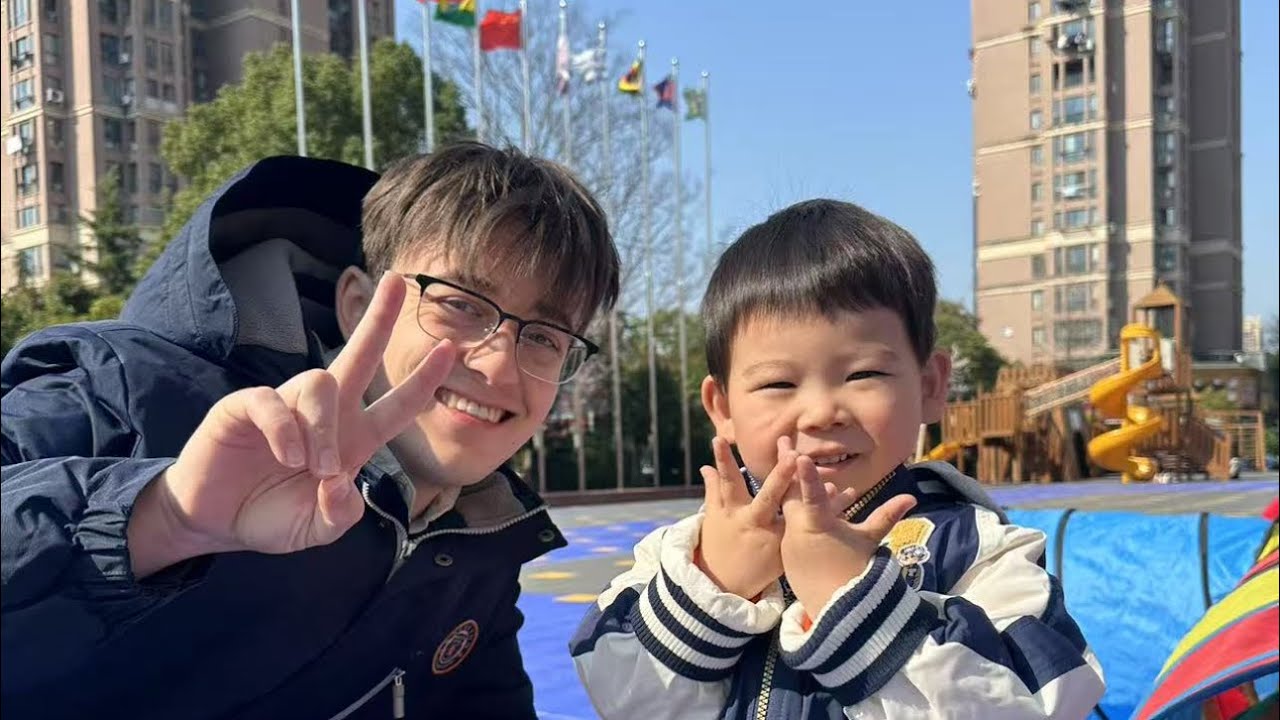 A day Teaching English at a kindergarten in China [s3e4]