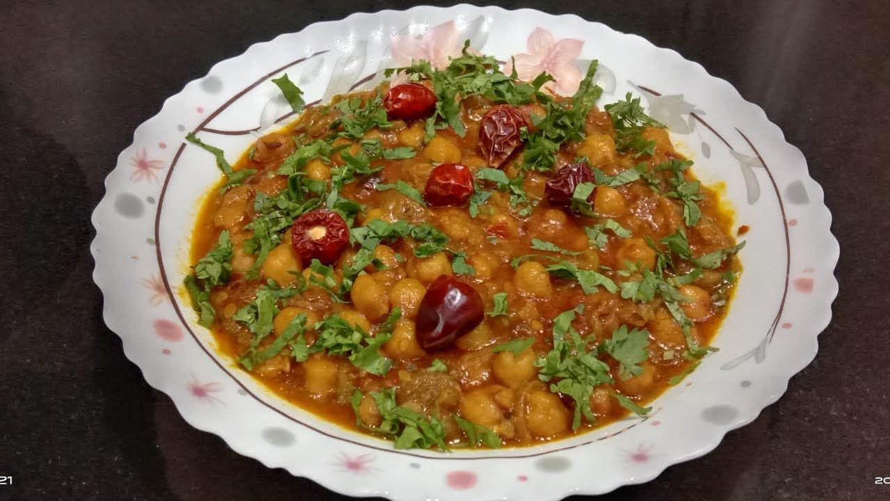 Turai Chana Curry Recipe By Mujtaba Kaleem Home Kitchen 😋😋