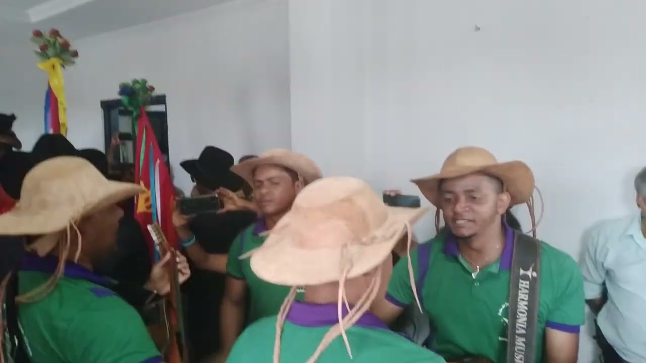 canto do imperador na saída das folias natividade tocantins