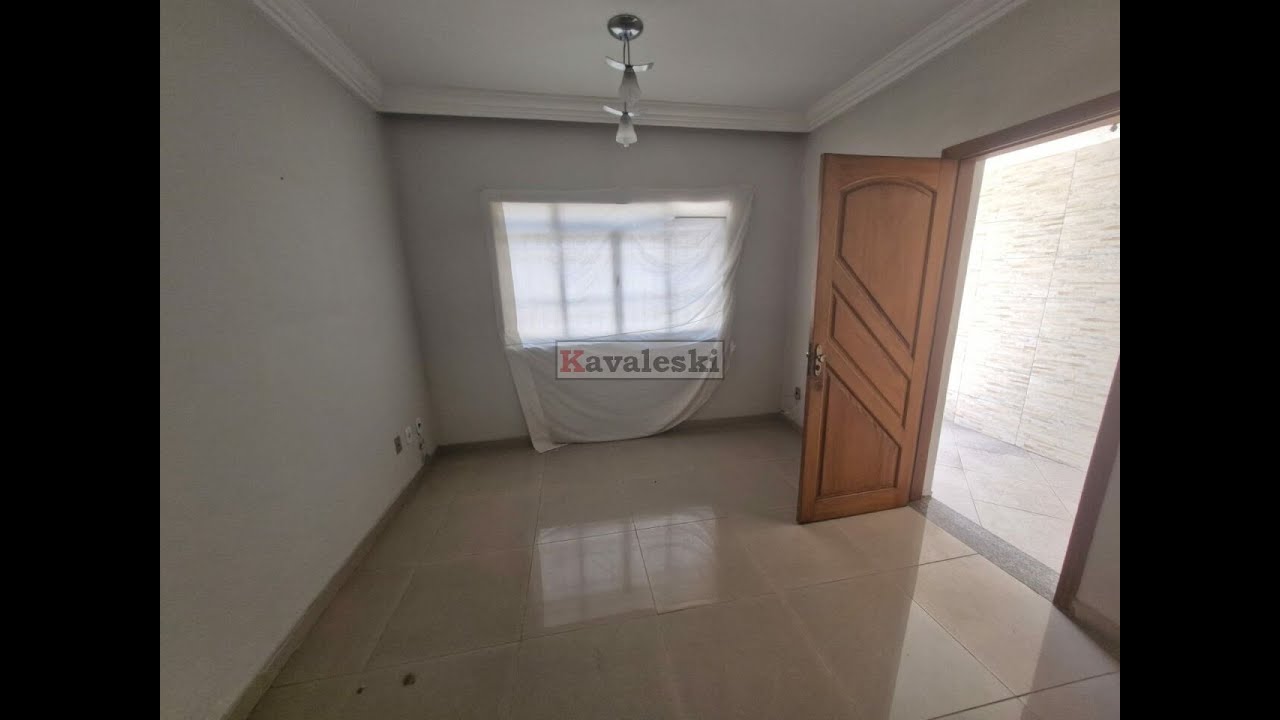 ** Sobrado para a venda no bairro Vila Brasilina.