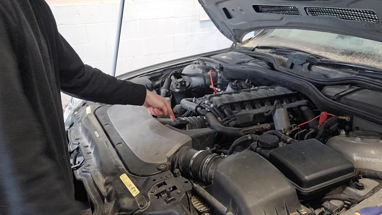 BMW N62B48: Engine air intake and cabin air intake disassembly. E65 750i project Ep1
