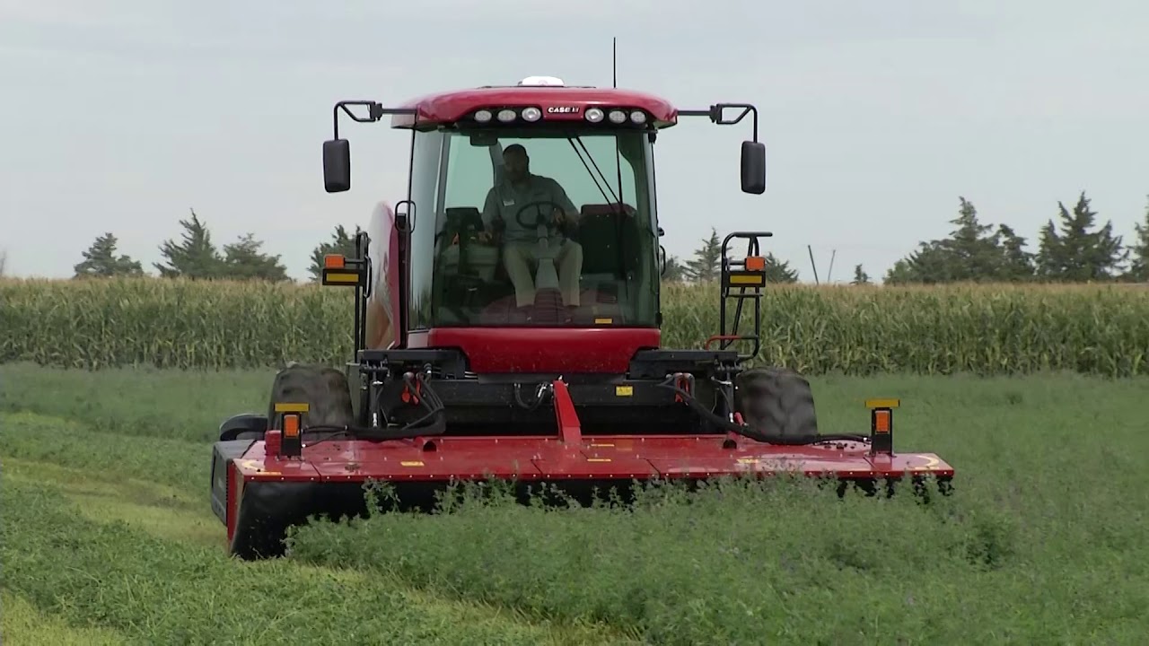 CASE IH WINDROWER AgBIZ 887