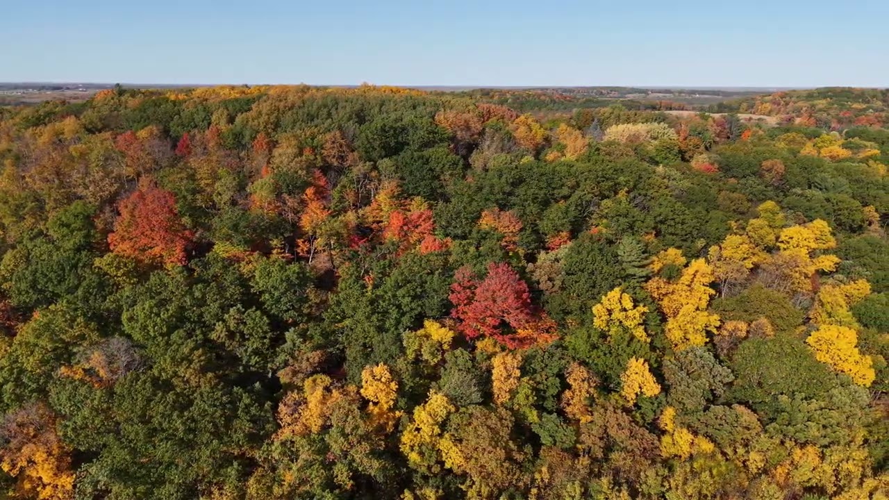 Mosqito Hill, New London, WI, 10.18.25 via Air 3S