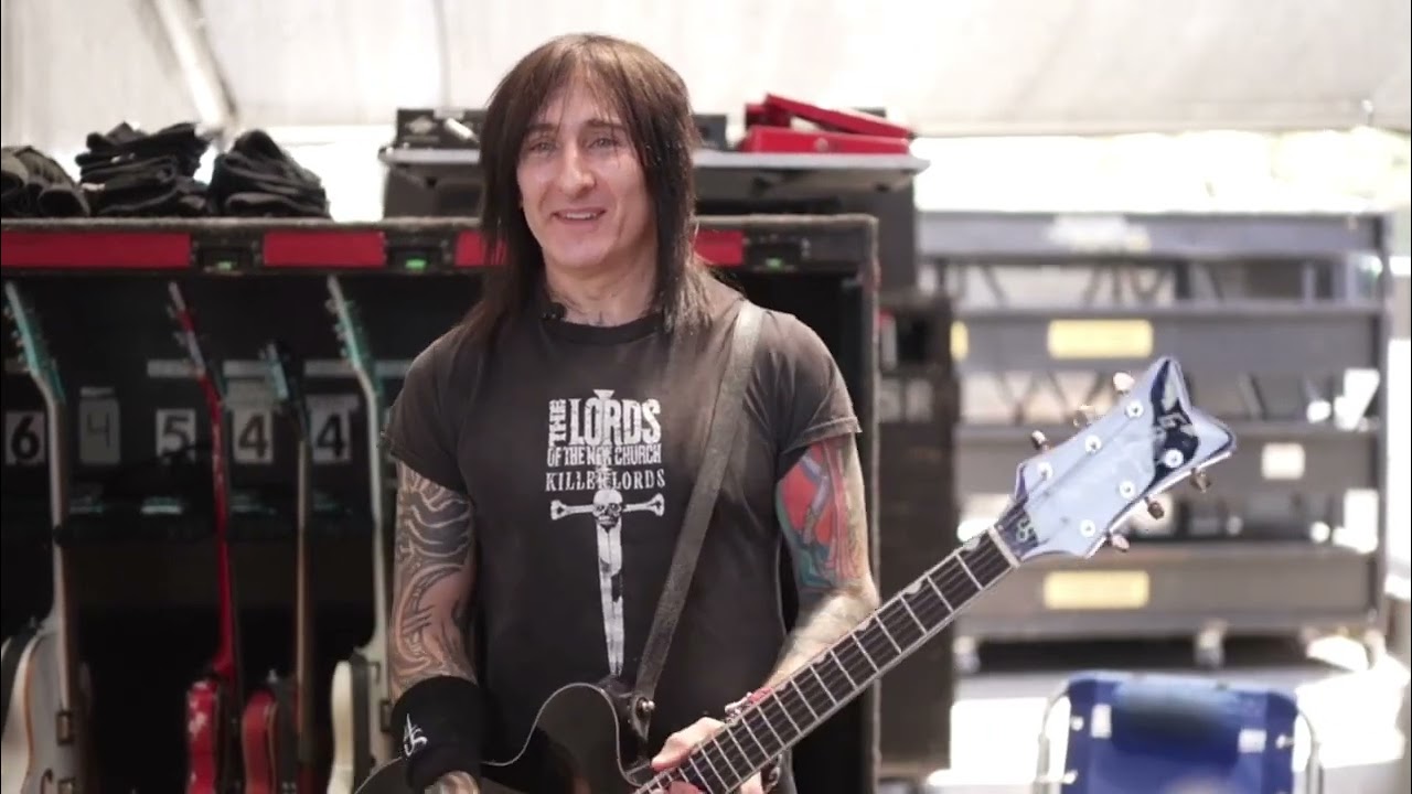 Richard Fortus talks about using DROP for 2022/2023 tours