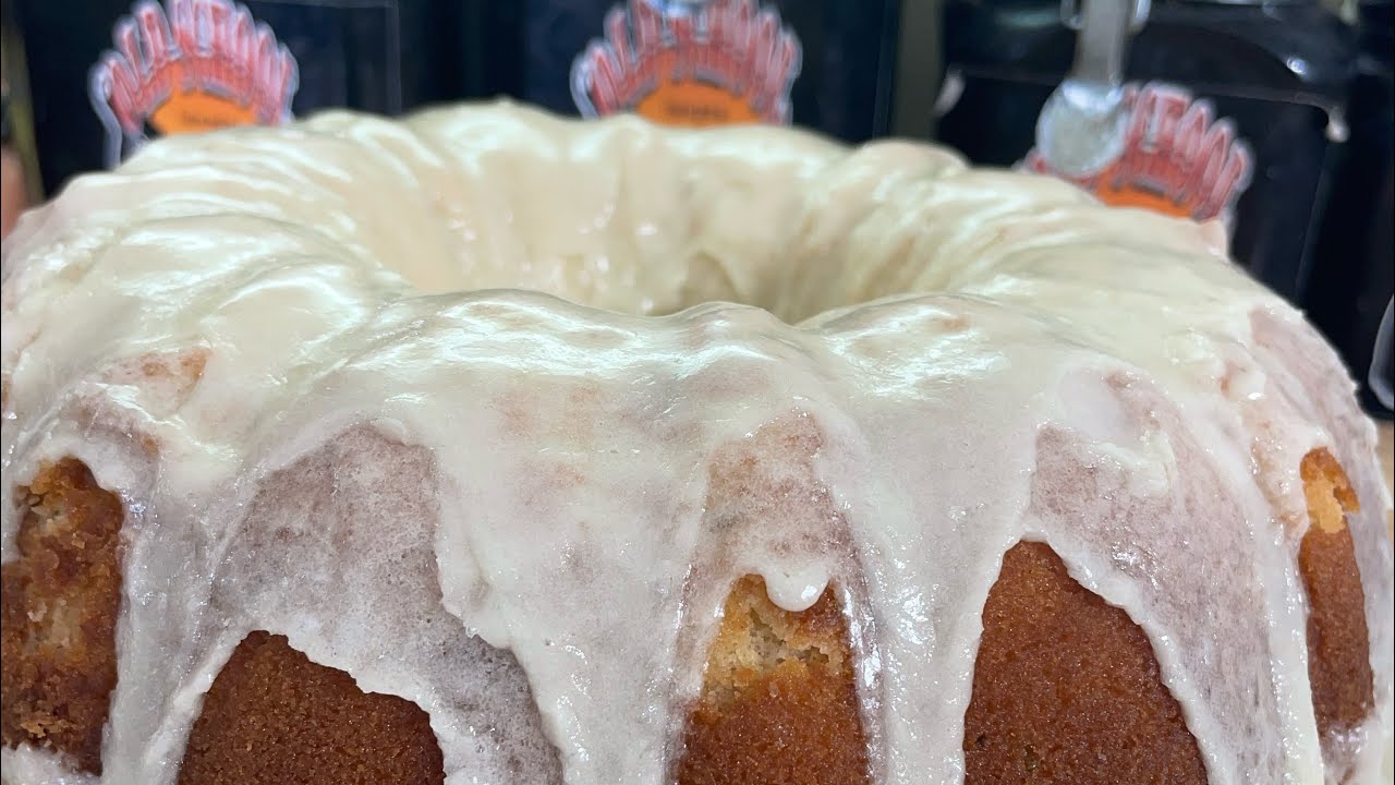 ТОРТ СТАРОЙ ШКОЛЫ 7UP POUND CAKE / СЕГМЕНТ «ТОРТ НЕДЕЛИ В ПЯТНИЦУ»