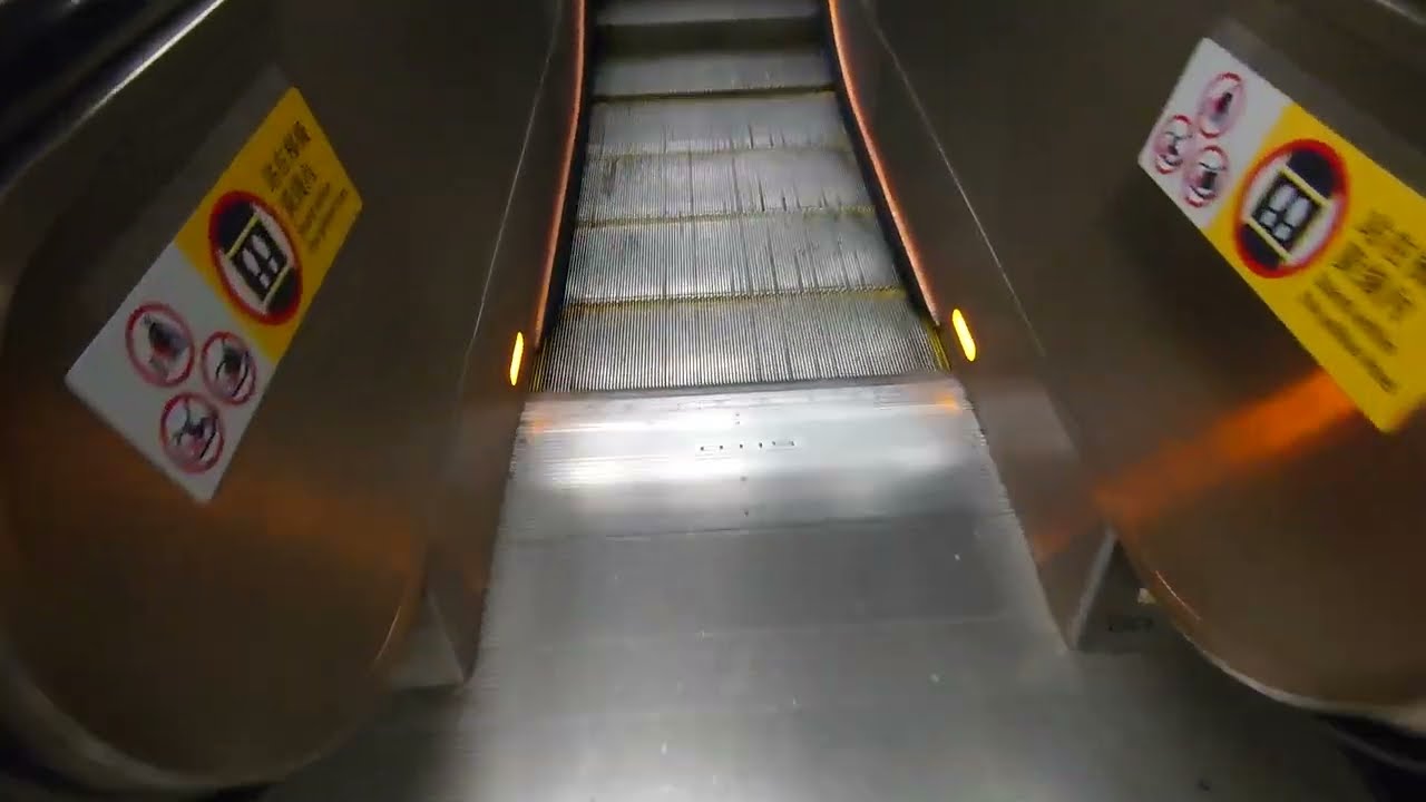 OTIS Escalator in Tsim Sha Tsui Station