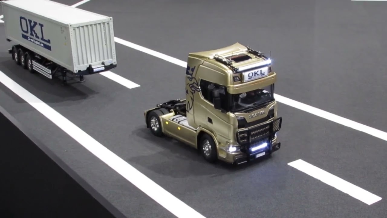 Tamiya Scania scale 1/14 RC Truck Scania 770 S 4x2 in action Messe N&uuml;rnberg 2025