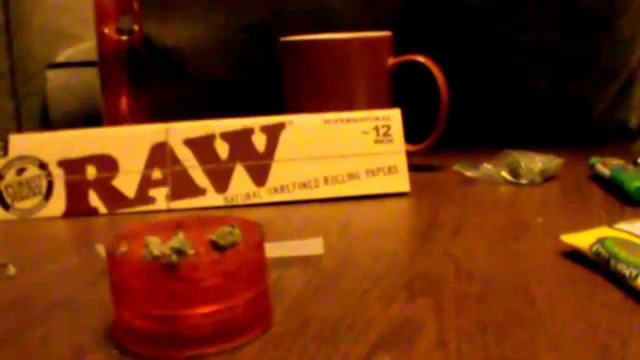 How to roll a spliff (European Style)