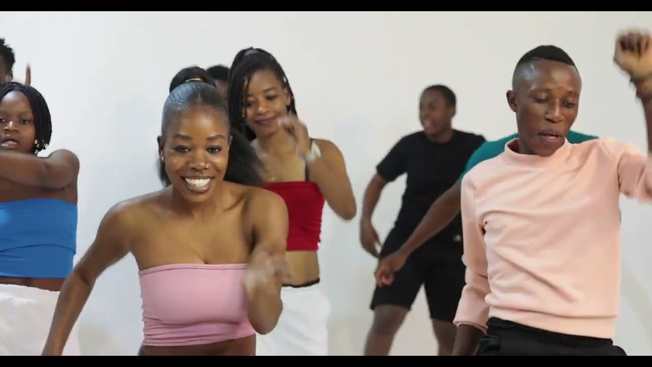 Mukoma Panga Ft Chipoko ChaSauro &Dispatch-Sadza Nemhiripiri(official video)