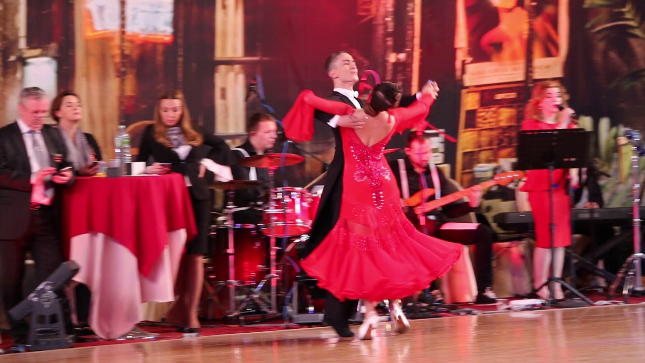 Ivan Varfolomeev - Valeria Remina, 1/2 Final, Slow Waltz