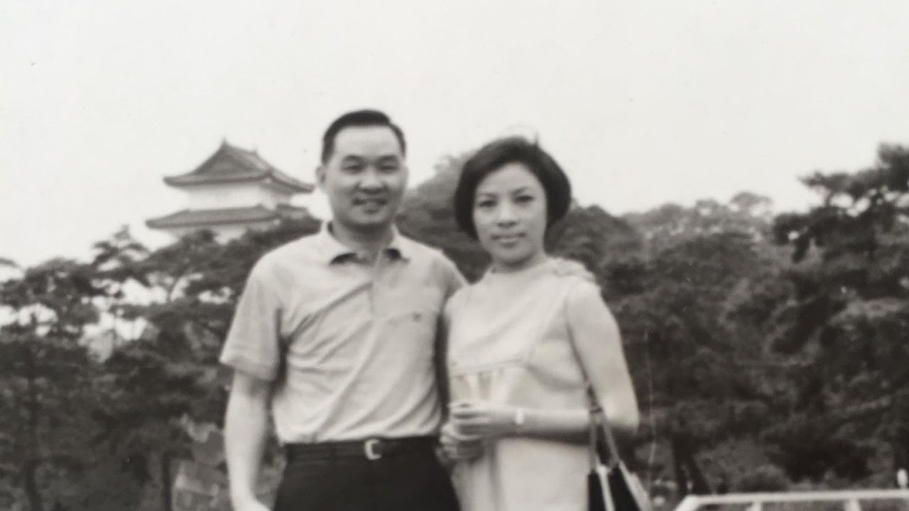 重開並蒂紅。主唱 : 簡國基 崔妙芝。撰曲 : 潘一帆。芳腔天地崔妙芝系列 (56) 。阿立粵曲天地