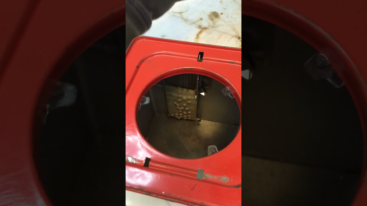 Music box Inside a 1971 Mattel Clown Jack In The Box #jackinthebox #toy