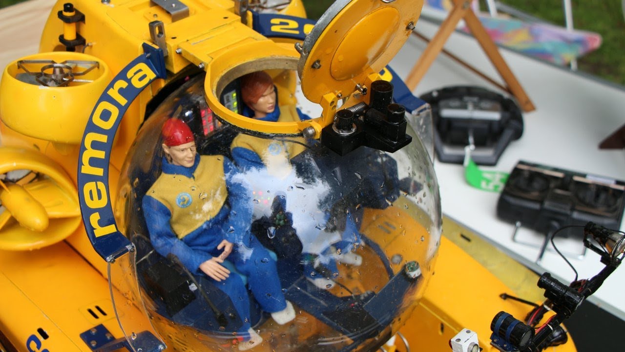 RC U-Boot Remora 2000 - Schaufahren des IGM Triton Gütersloh