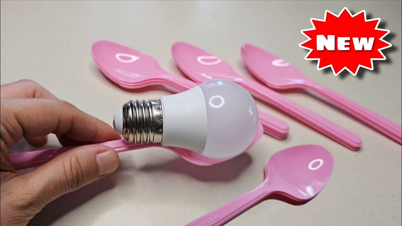 Don't Throw Away Plastic Spoons! ♻️ Look What I Made with a Bulb 💡