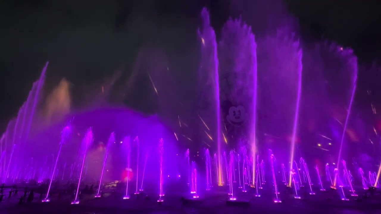 Disneyland Lunar New Year Pre-Show to World of Color
