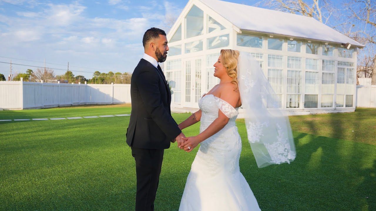 A Cinematic Elopement at The Makenzie House (Houston) | Flor + Everardo | Wedding Highlight Film