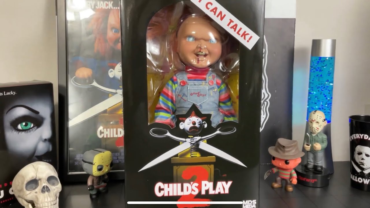 Mezco Chucky Child’s Play 2 Talking Menacing 15” Mega Figure Doll Unboxing!