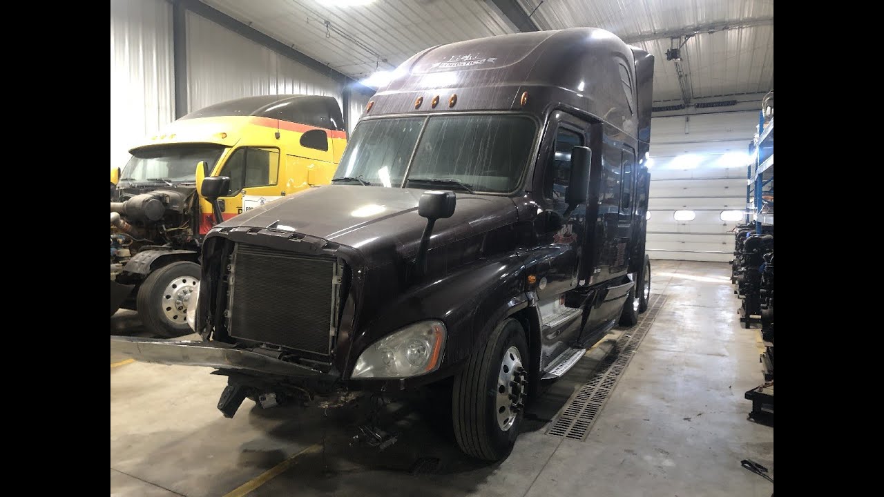 2017 Freightliner CASCADIA - Parts Unit 17WH029