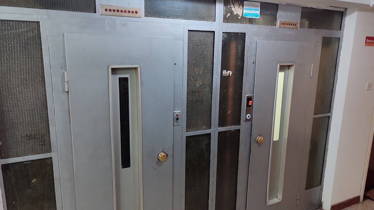 2x VERY FAST & COMPLETELY DIFFERENT Daka lifts - Lepenički Bulevar 5 - Kragujevac, Serbia
