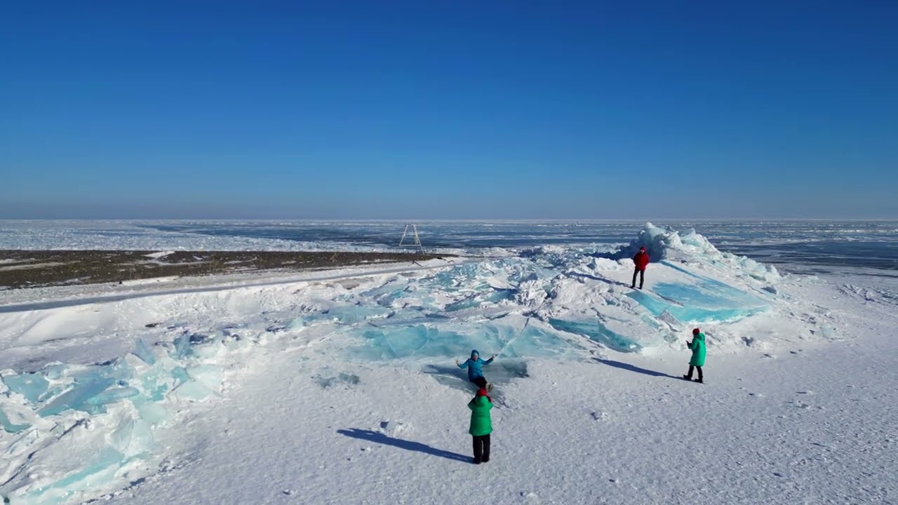 самые красивые и большие торосы на Байкале (мыс Кадильный)