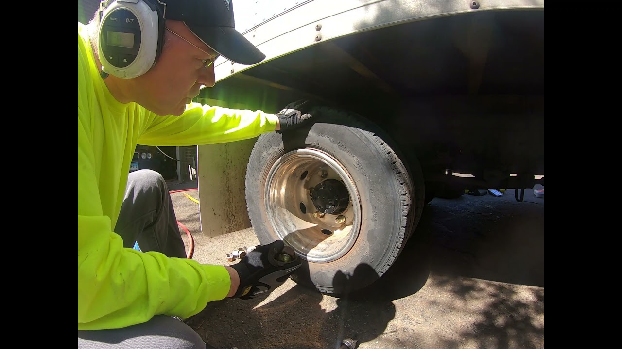 Removing Lug Nuts and Changing Tire Isuzu NPR
