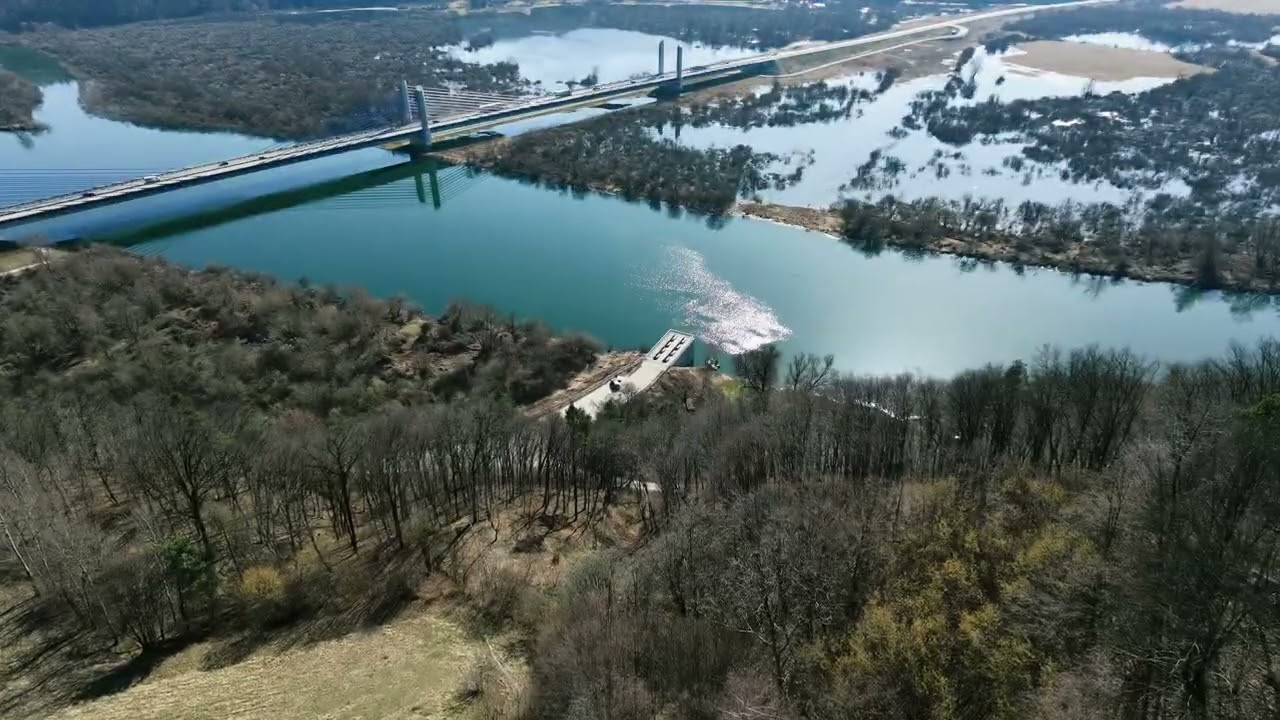 Wiosenny Rożnów z lotu Dji neo 2