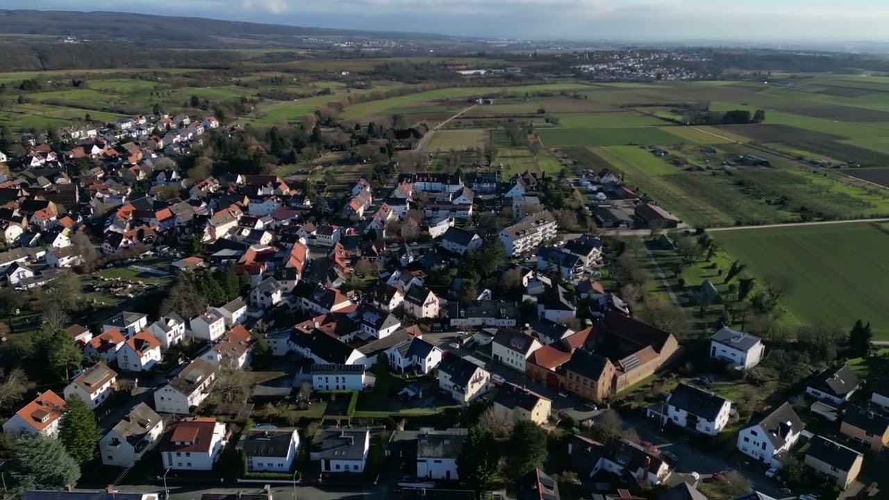Relaxing Drone Flight 2025 - December- Germany, Wiesbaden Kloppenheim - 100 Meters and 360 View