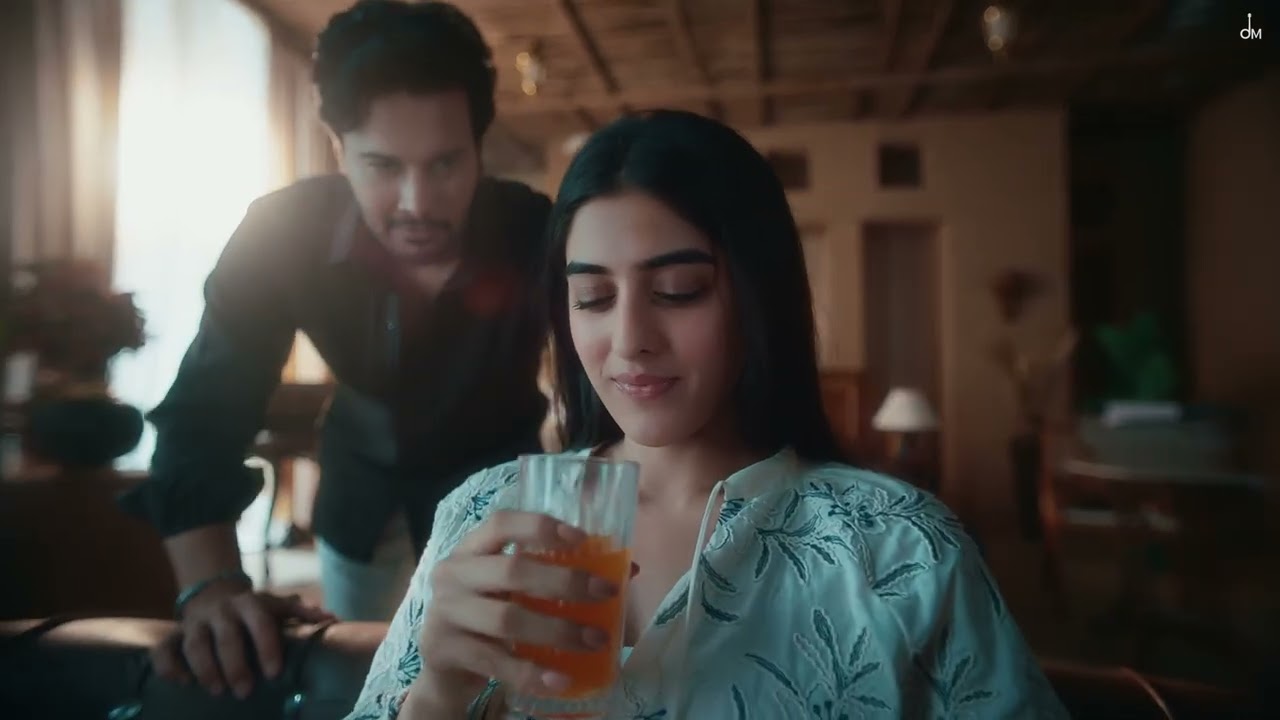 Mujhe to  rulaya hai mujhe to hsaya hi ni mujhame kya thi kami yaar ne btaya hi nhi 