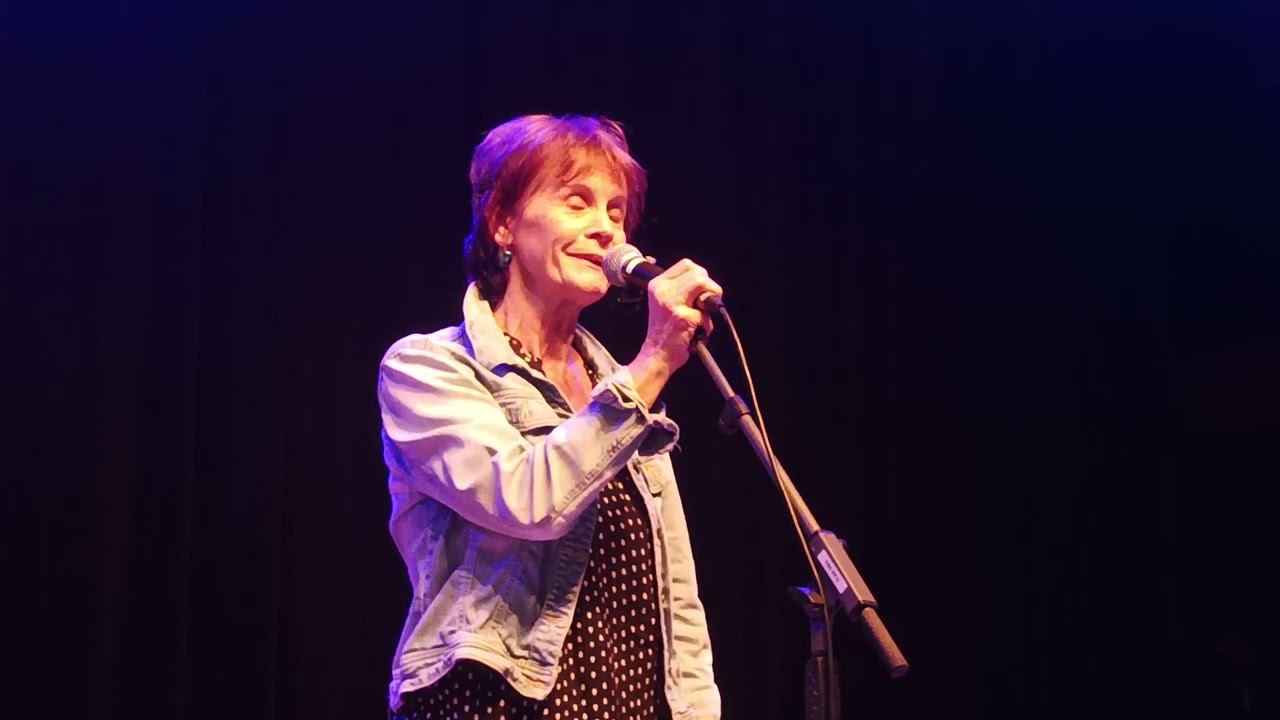 13  'Ar Bambocher' kanet gant Marie Claude Le Corre