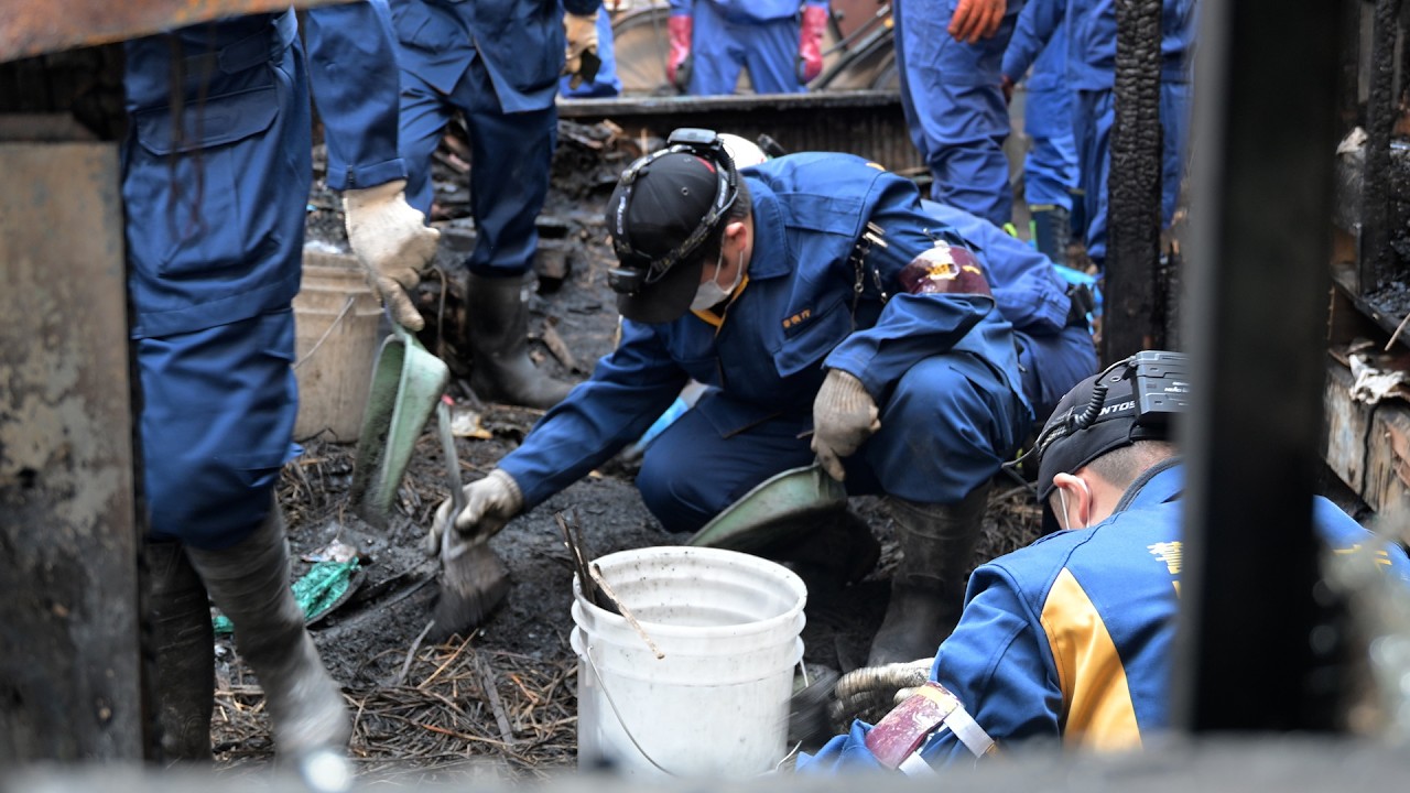 火災捜査の最前線、灰の中から「真実」掘り起こし◆警視庁の職人集団、原因究明の技とは