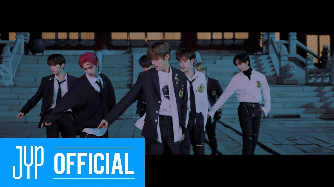 Stray Kids 