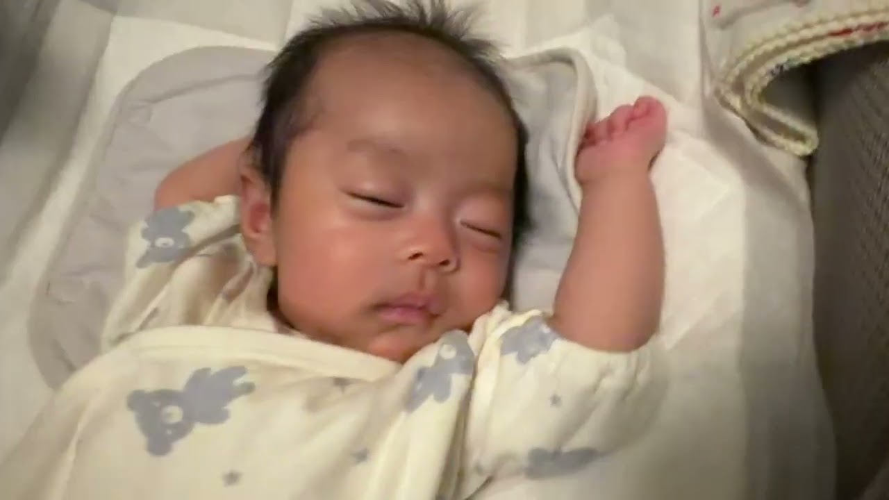 【生後二か月】予防接種して１０時間ほど経ち、元気がなくなる赤ちゃん