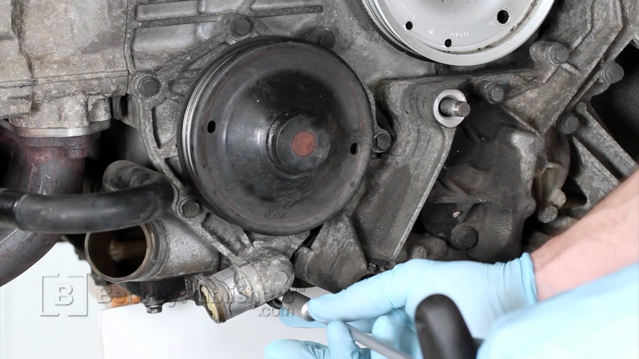 Porsche 911 Carrera (996) 1999-2005 - Coolant (water) pump - DIY Repair