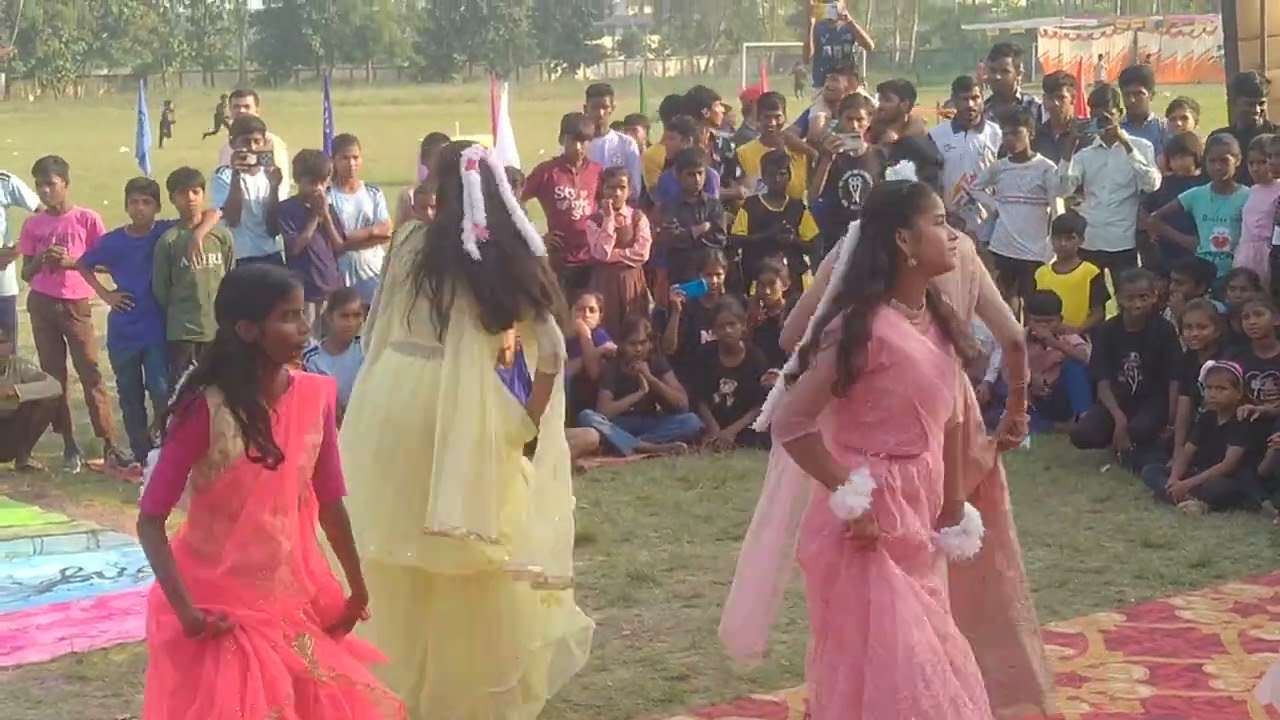 बेसिक शिक्षा कुशीनगर के समावेशी  शिक्षा के अंतर्गत बच्चों की प्रस्तुति ।