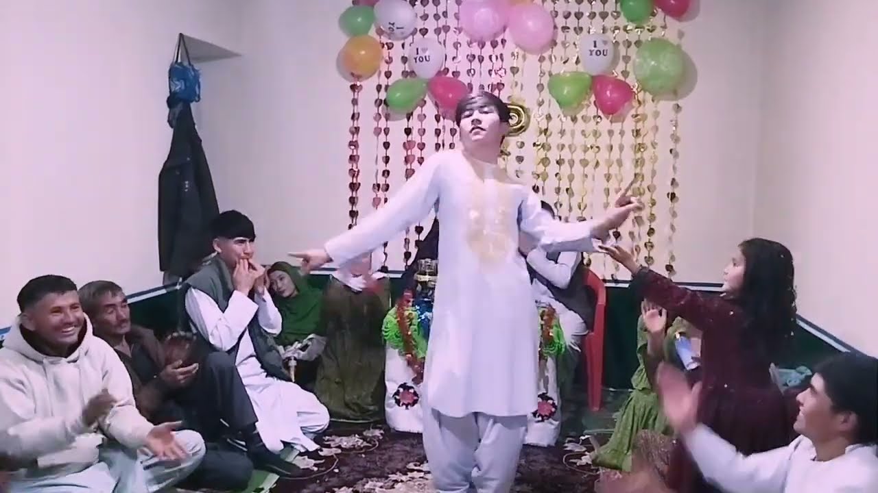 Shir_Hussain_bandari_dance