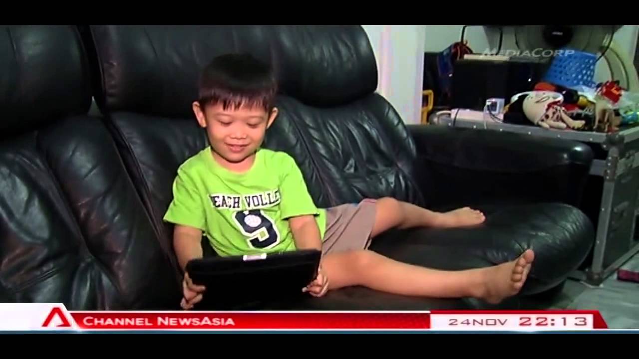Experts caution against toddlers getting too familiar with devices - 24Nov2012