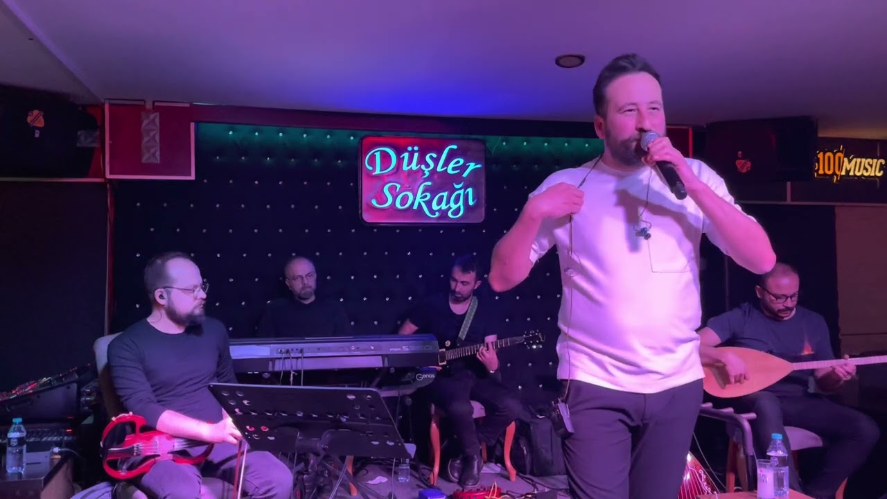 Tolga KAYA - Bilmem Neden Böyle Soldun