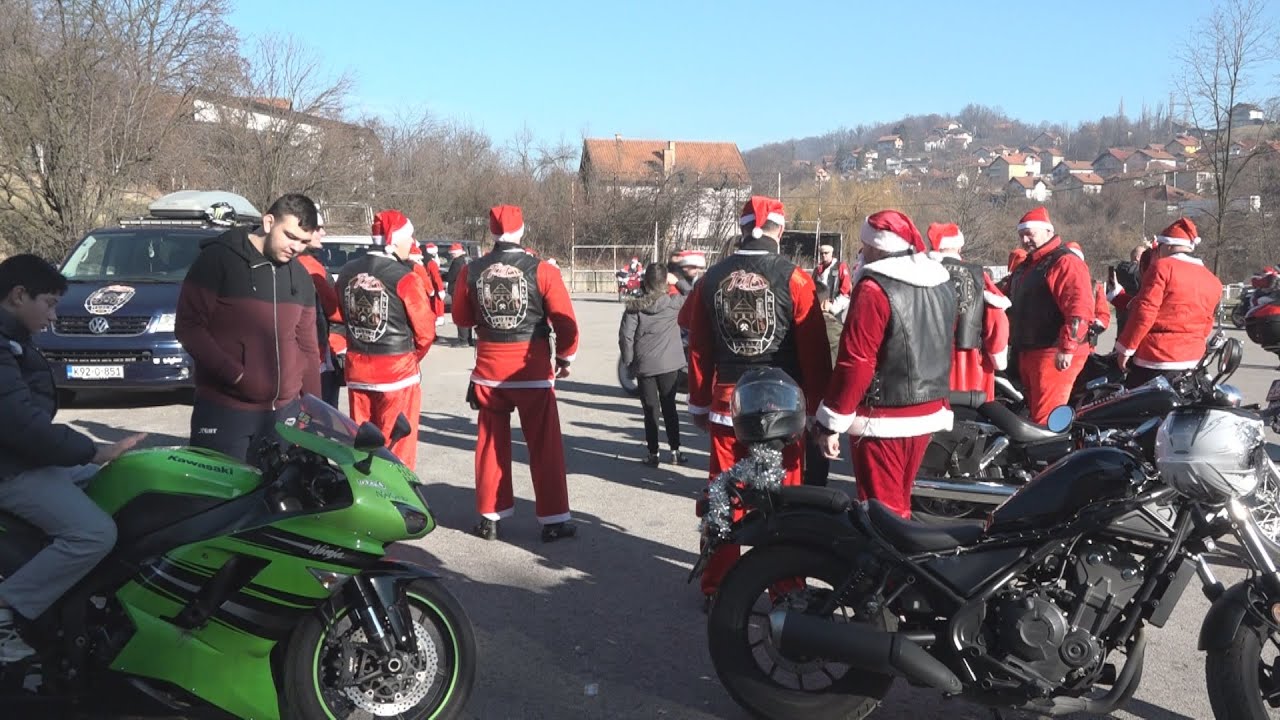 Moto mrazevi i ove godine obradovali štićenike Doma za djecu bez roditeljskog staranja i nekoliko...