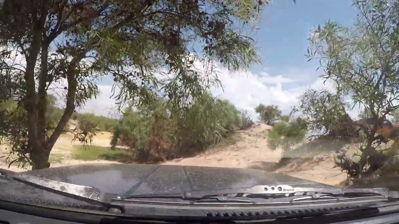 Nissan patrol 37inch and ford ranger 35inch riding at Ou Trek Pad South Africa 4x4