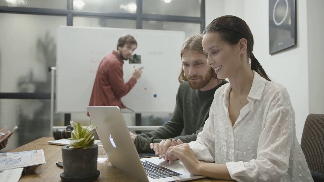 V&iacute;deo tutorial para realizar videoconferencias y reuniones en l&iacute;nea con netelip