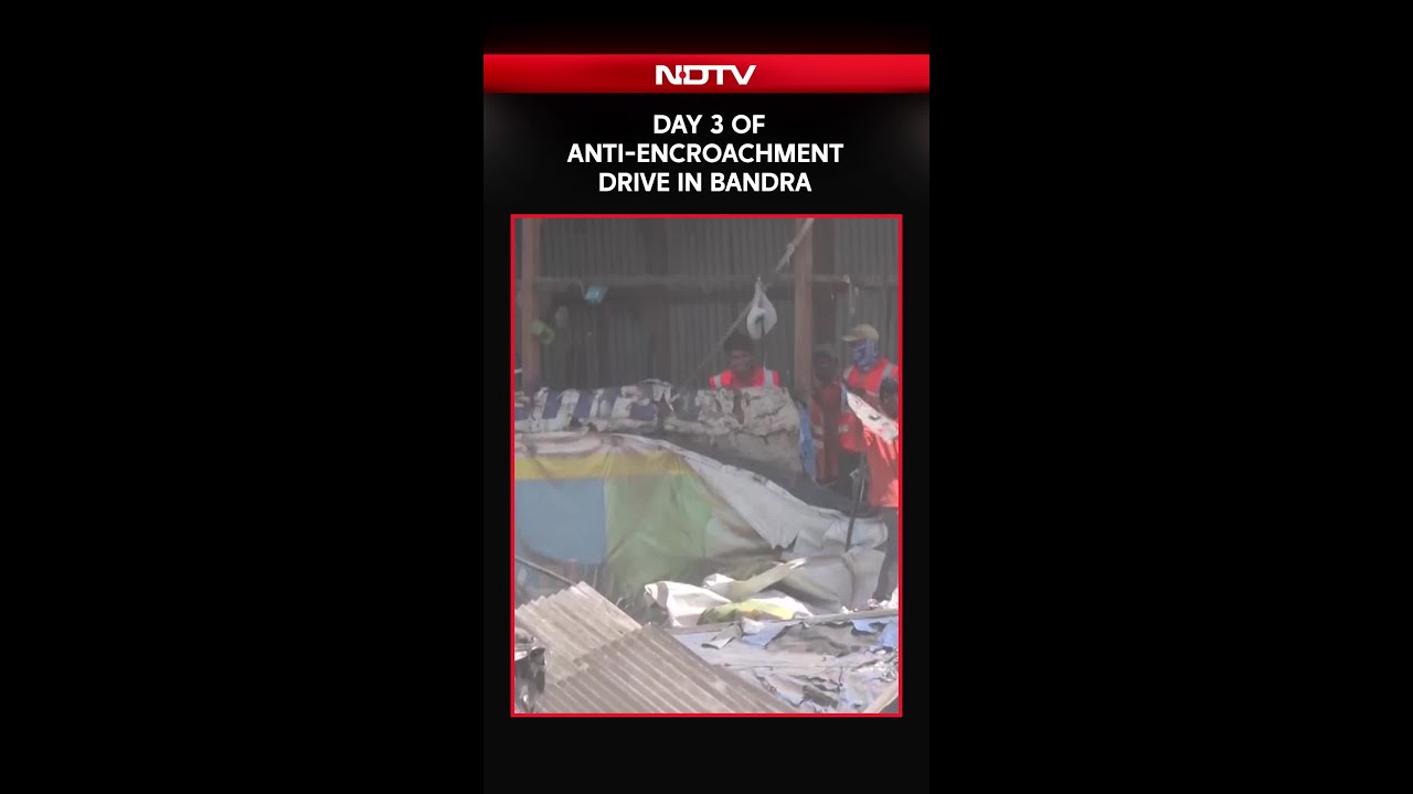 Western Railway Continues Encroachment Removal Drive In Mumbai&rsquo;s Bandra