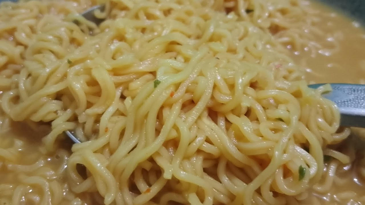 2 मिनट में बनने वाली Wai Wai Maggi | Instant Tasty Noodles Recipe | Aarushi Kitchen