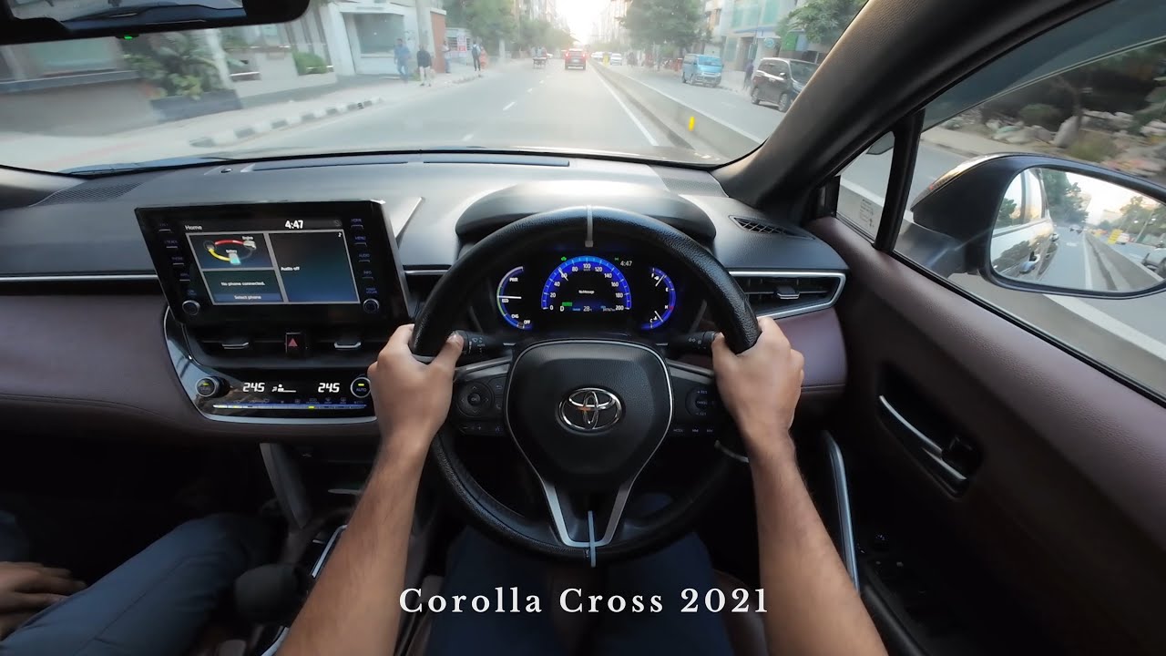 Toyota Corolla Cross 2021 — тест-драйв в Дакке.
